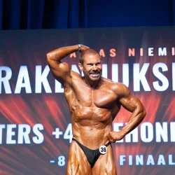 Media '850A0852.webp' in category 'Masters'